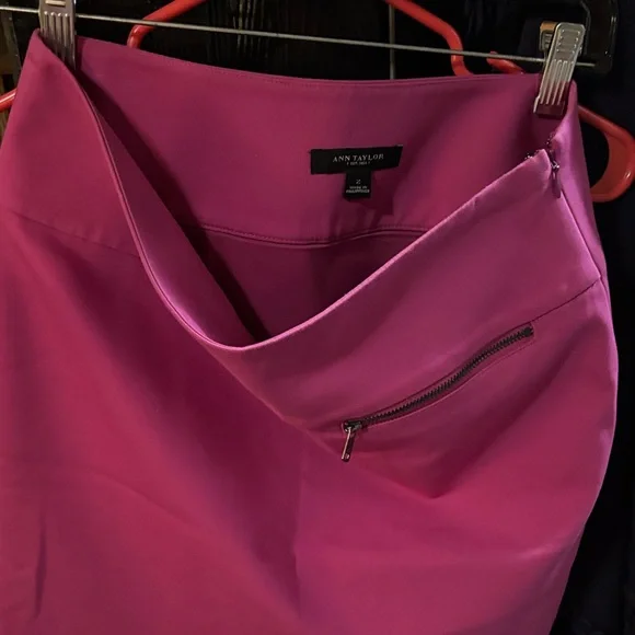 Ann Taylor Vibrant Pink Mini Skirt - Picture 2 of 4